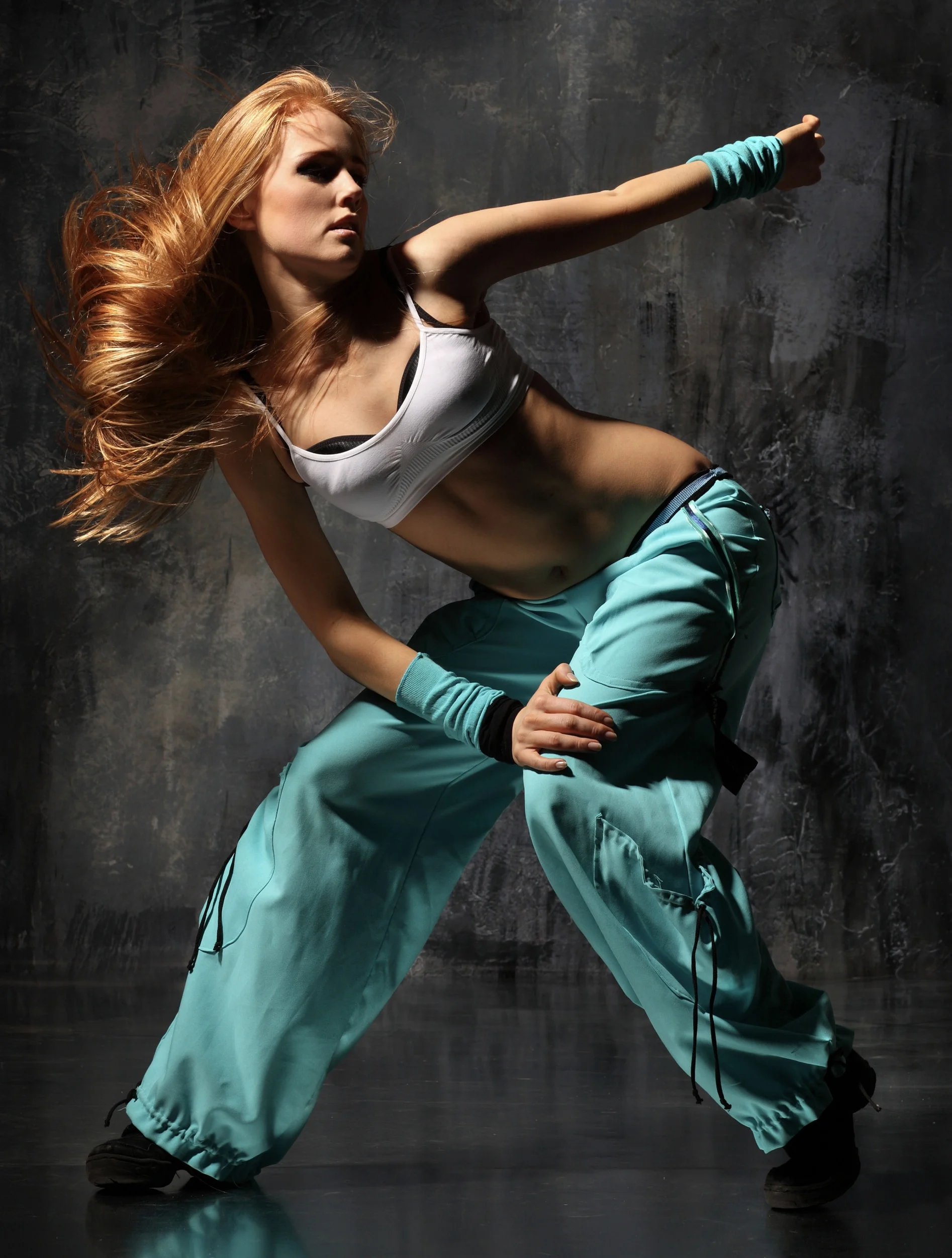 Cours de Ragga en salle au Final FX Art Center